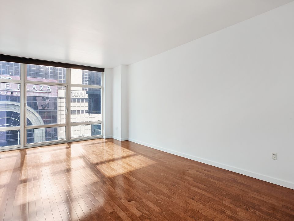 1st image of 1600 Broadway APT 8B