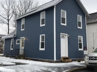 109 Curtain St, Dupont, PA 18641