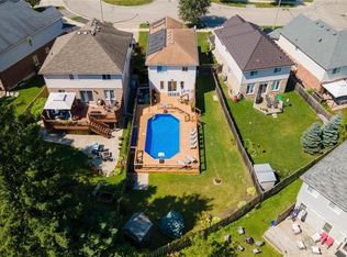 209 Sunny Meadow Ct, Kitchener, ON N2N 3R3