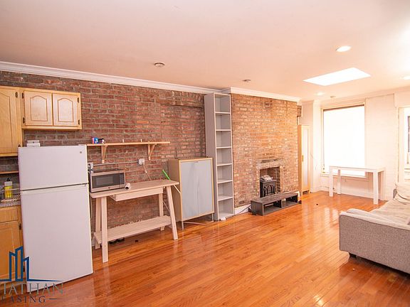 3rd image of 103 E 2nd St #14C