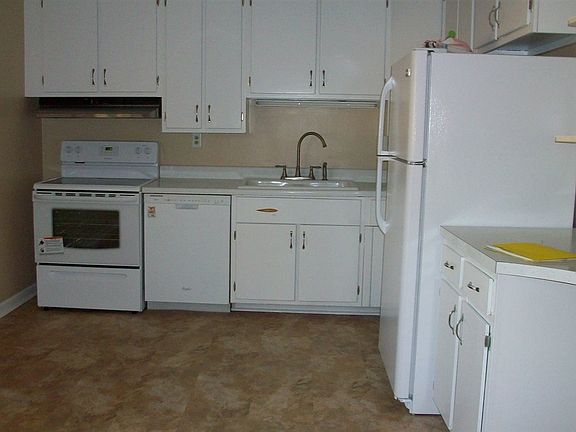 4th image of 3017 Chickasaw Ln