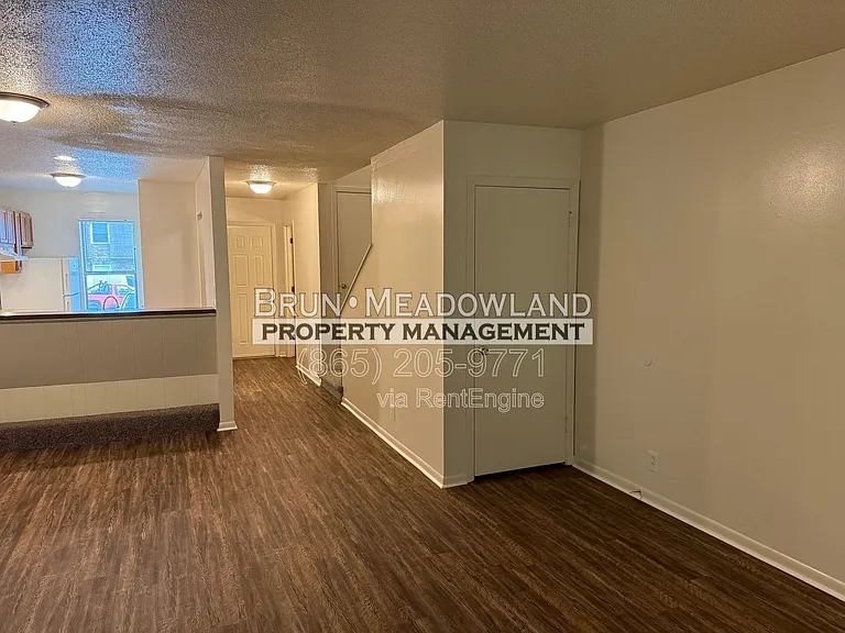 10409 Victoria Dr #D — Photo 21
