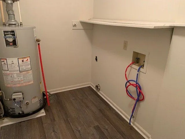 124 W Victoria Ct — Photo 14
