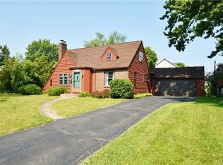 39 Tamarack St, Rochester, NY 14612