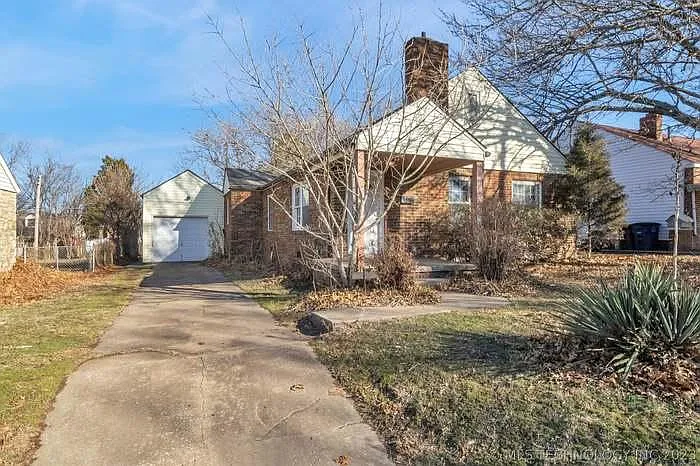 3405 E Haskell St — Photo 2