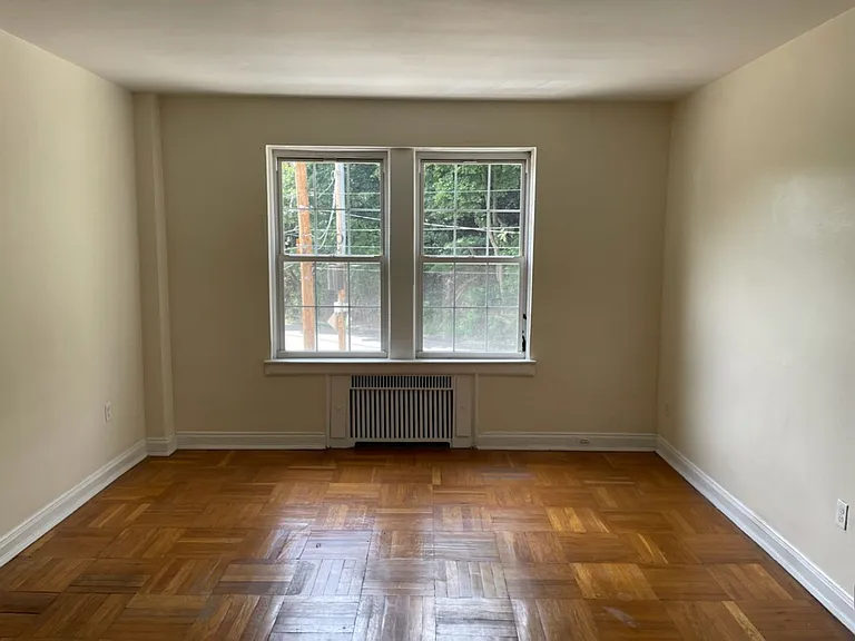 The Royal York Apartments — Photo 131