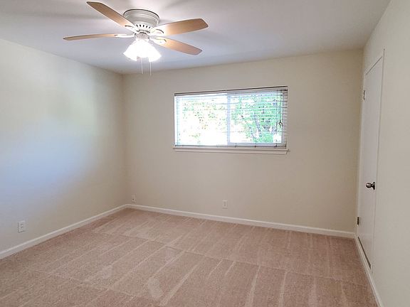 5th image of 834 Opal Dr APT 3