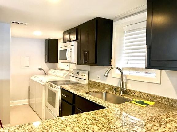 5th image of 347 W Dickens Ave #8rheczcj2