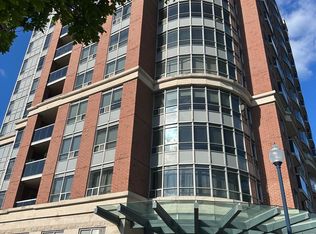 8 McKee Ave #201, Toronto, ON M2N7E5