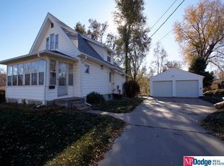 3609 Newport Ave, Omaha, NE 68112