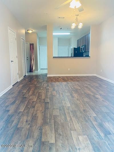 1st image of 124 Leese Dr