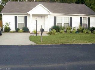 2122 Carlisle Way, High Point, NC 27262