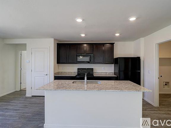 5th image of 574 W Black Hawk Pl