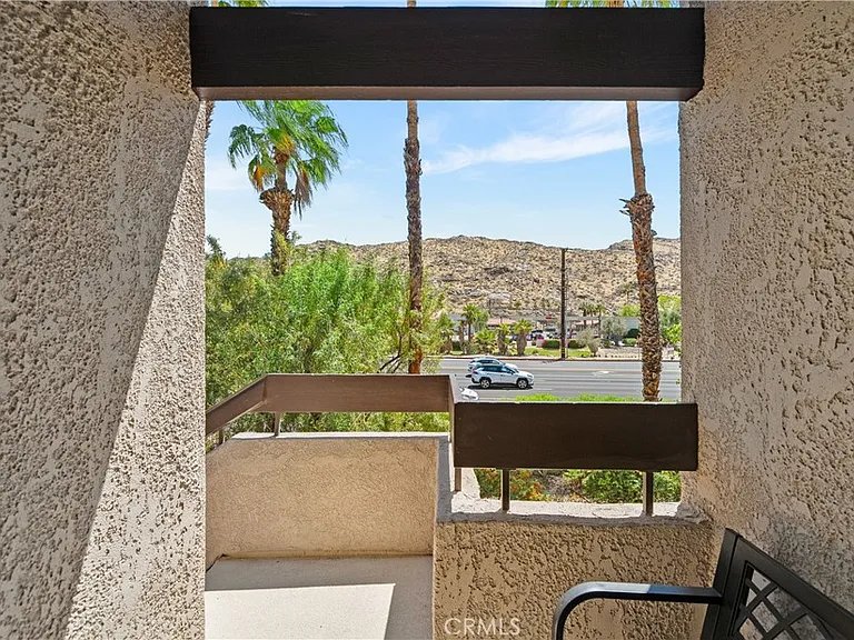 2601 S Broadmoor Dr — Photo 3