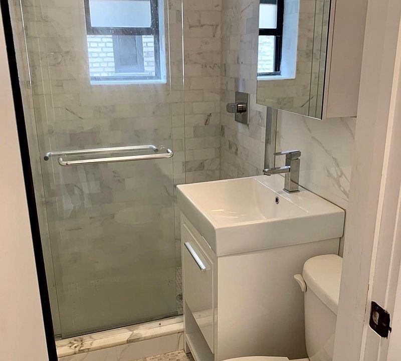 2nd image of 137 W 137th St #B5