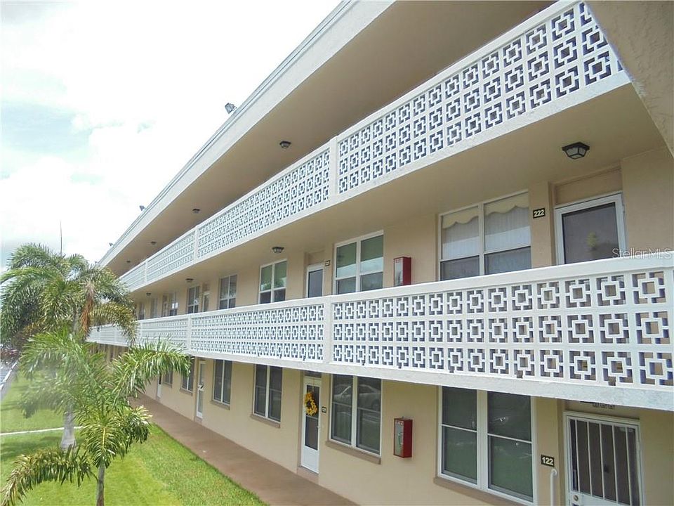 1st image of 4915 Bay St NE APT 219