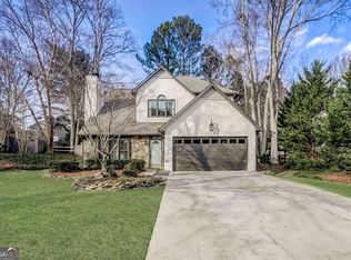 1096 Pine Grove Dr, Alpharetta, GA 30009