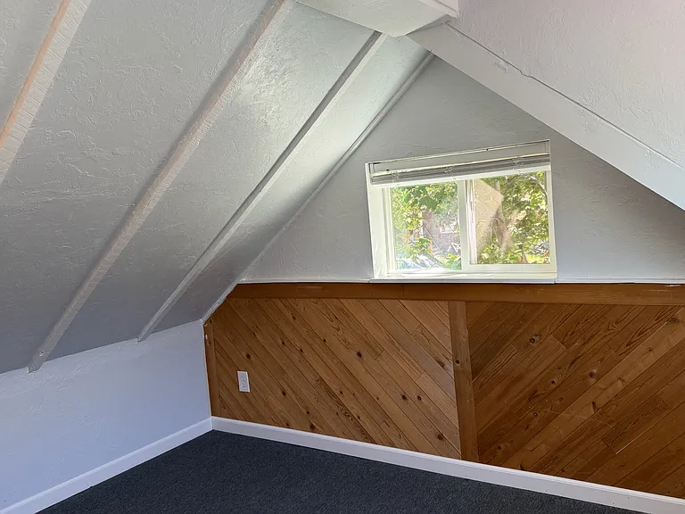 1307 Roosevelt Ave — Photo 18