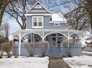 212 S Kensington Ave, La Grange, IL 60525