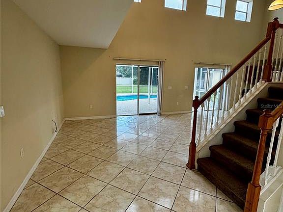 4th image of 803 Wakefield Way