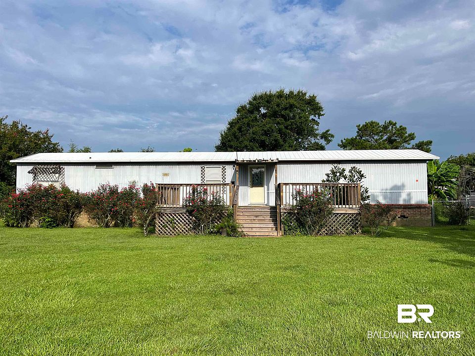 1st image of 16869 Lea Cir