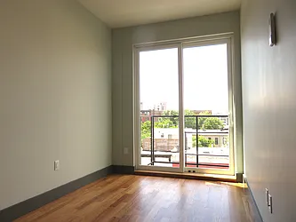 Rented by Rennit Inc.