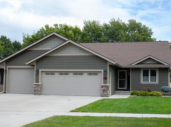 1500 West St, Yankton, SD 57078