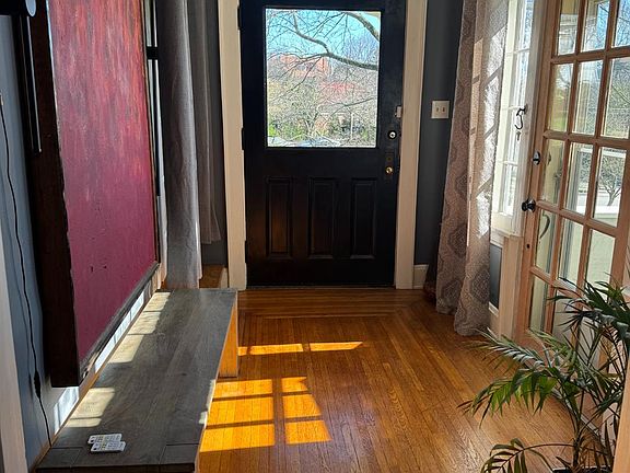 3rd image of 967 Marion Ave