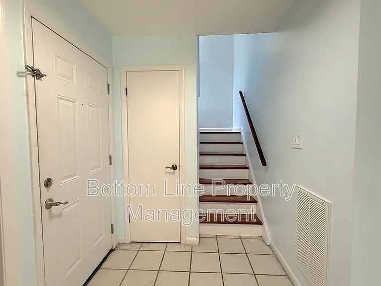 7838 Hummingbird Ln — Photo 10