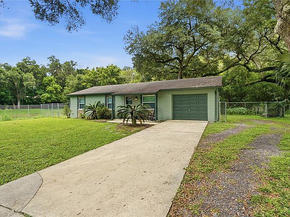 3rd image of 2120 TANGLEWOOD DRIVE