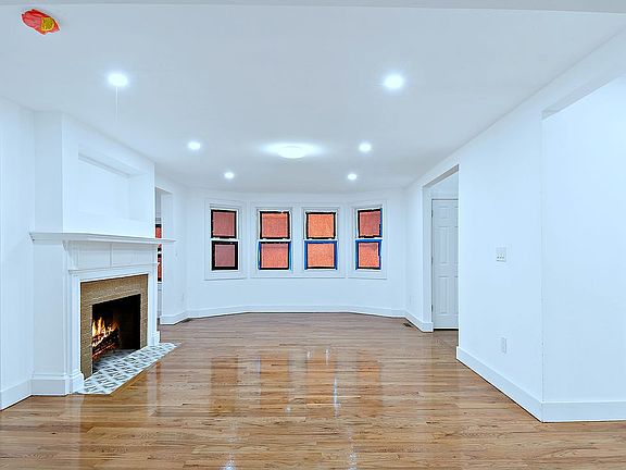 3rd image of 175-51 Linden Blvd