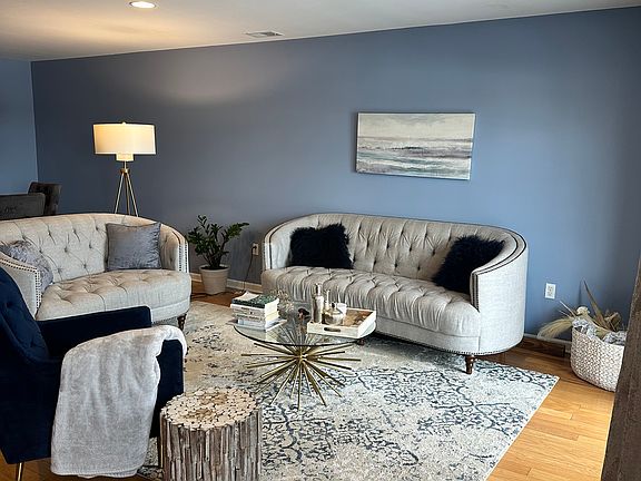 3rd image of 12208 Powells Cove Blvd
