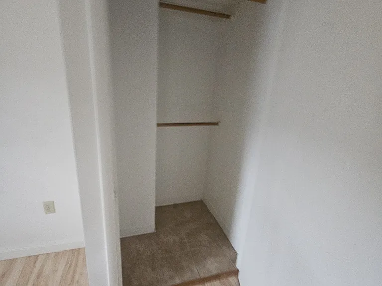 221 Park St #G — Photo 4
