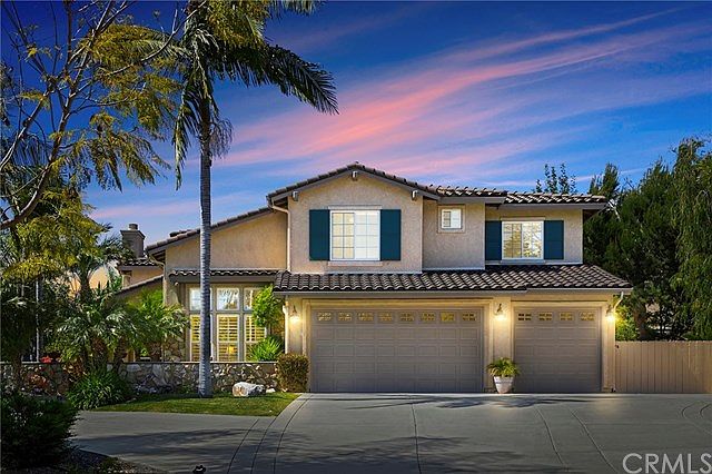 1st image of 615 Sun Cir
