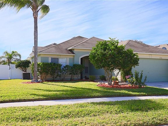 4th image of 27841 Breakers Dr