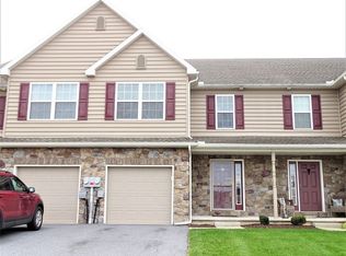 306 Mount Olive Ln, Ephrata, PA