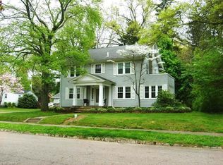 43 Harcourt Dr, Akron, OH