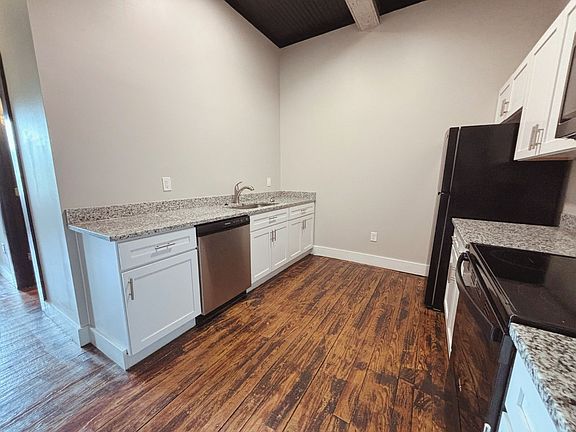 4th image of 202 S Main St #213