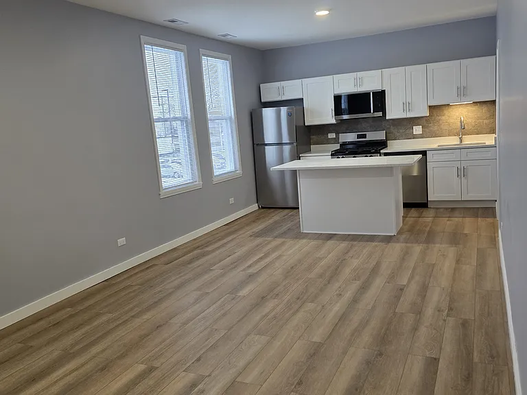 7613 W 60th St #3 — Photo 1