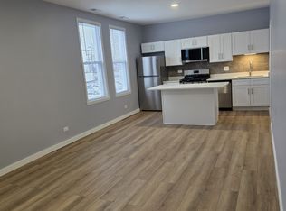 7613 W 60th St APT 3, Summit Argo, IL 60501