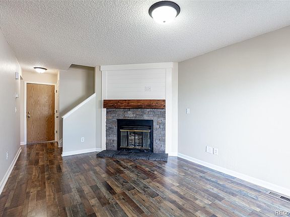 4th image of 1724 W 102nd Avenue