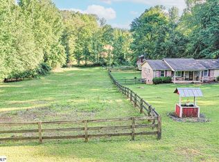 2117 Briarwood Rd, Greenwood, SC 29646