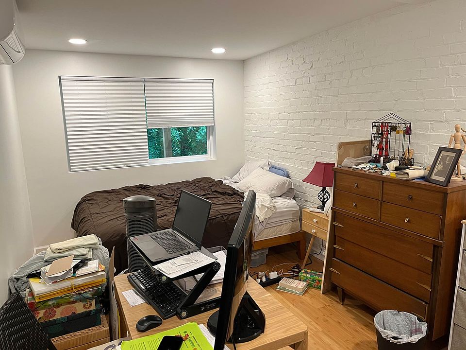 Previous tenant's bedroom