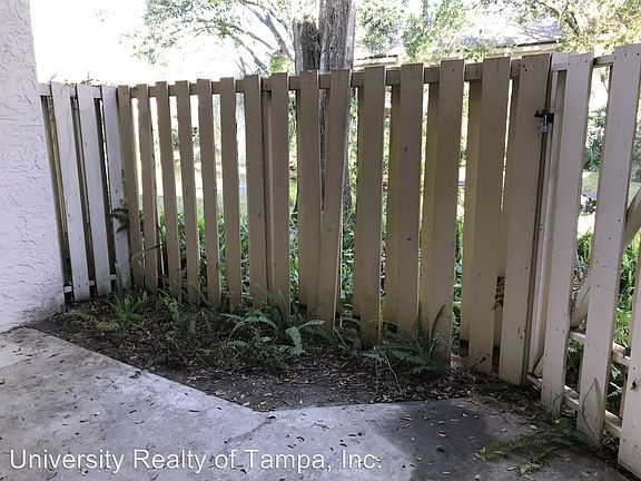 4th image of 7809 Niagara Ave