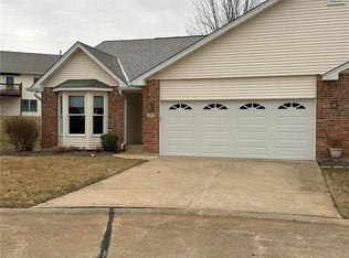 18 McKinley Pointe Court St, Charles, MO 63301