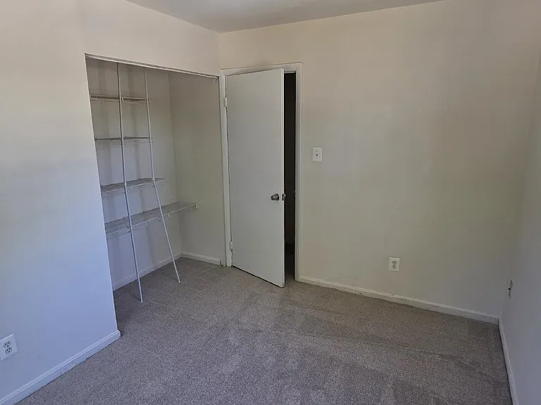 9729 Hagel Cir — Photo 2