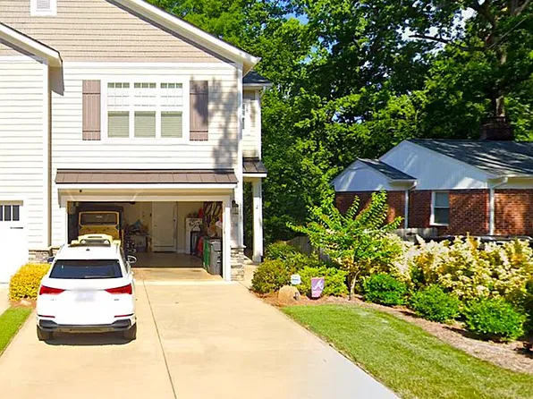 5210 Valley Stream Rd, Charlotte, NC 28209