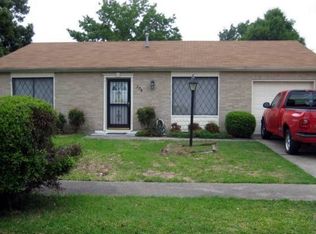 206 Bienville Dr, Gretna, LA 70056