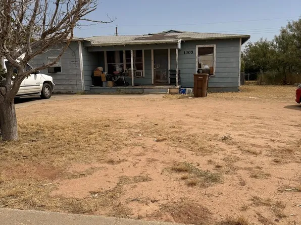 1305 Grafa St, Big Spring, TX 79720