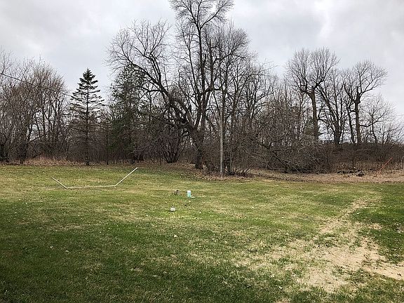 2nd image of 32484 Stalker Lake Ln